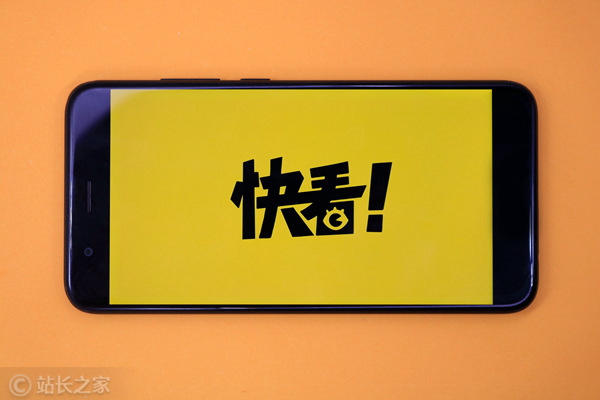 快看漫画：正在训练二次元领域垂直大模型 可实现用户与IP沉浸式聊天