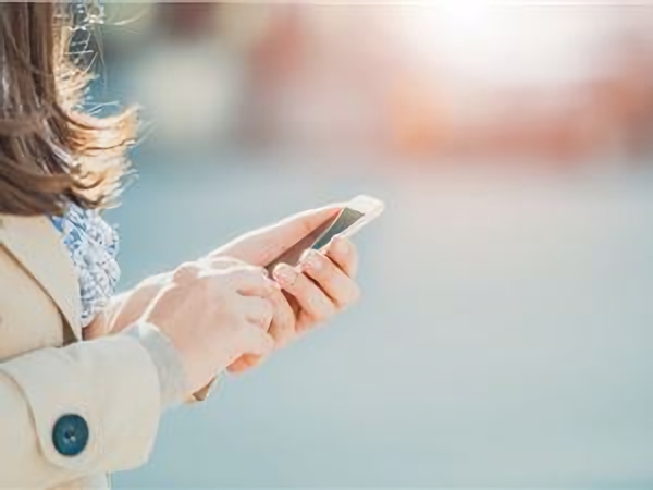 专家建议利用AI大模型助力未成年人防沉迷手机