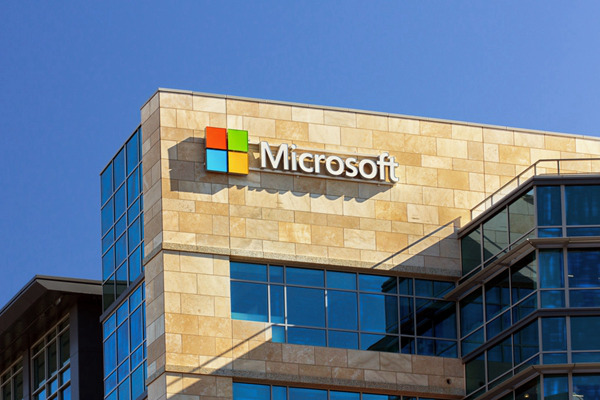 微软投资者忧心 AI 回报缓慢，Azure 能否扛起重任？
