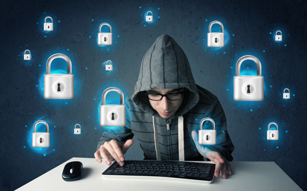 SimpliSafe的全新户外监控服务将AI与人工代理相结合