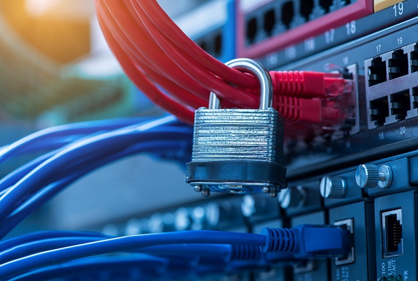 Meta 宣布建造全球最长海底电缆，助力人工智能基础设施