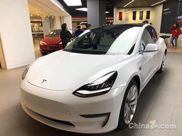 特斯拉全自动驾驶交付视频震撼发布：从工厂到客户家全程无人驾驶！