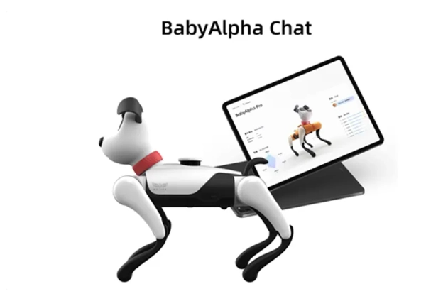 萌宠升级！国内首款多模态 AI 四足机器人 BabyAlpha A2 惊艳亮相