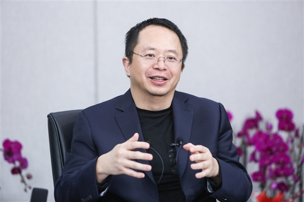 互联网不会用GPT的人未来会被淘汰掉