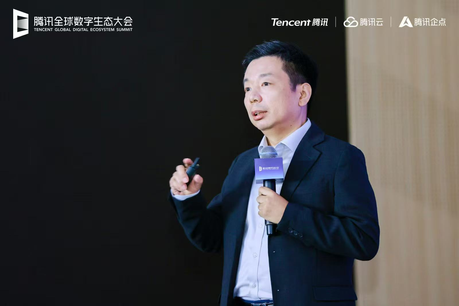 腾讯云副总裁李学朝：企点营销云三大升级 助力企业打造“一专多能”AI营销团队